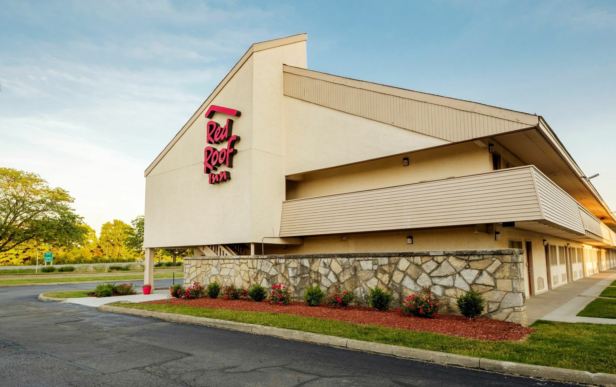 Red Roof Inn Columbus West - Hilliard New Rome Exterior photo